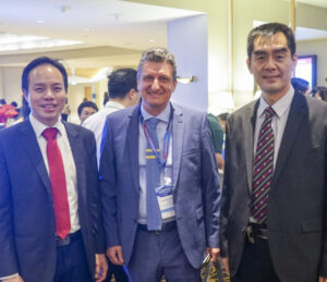 ΕΥΑΓΓΕΛΟΣ ΚΑΡΒΟΥΝΗΣ Χειρουργός Ενδοκρινών Αδένων